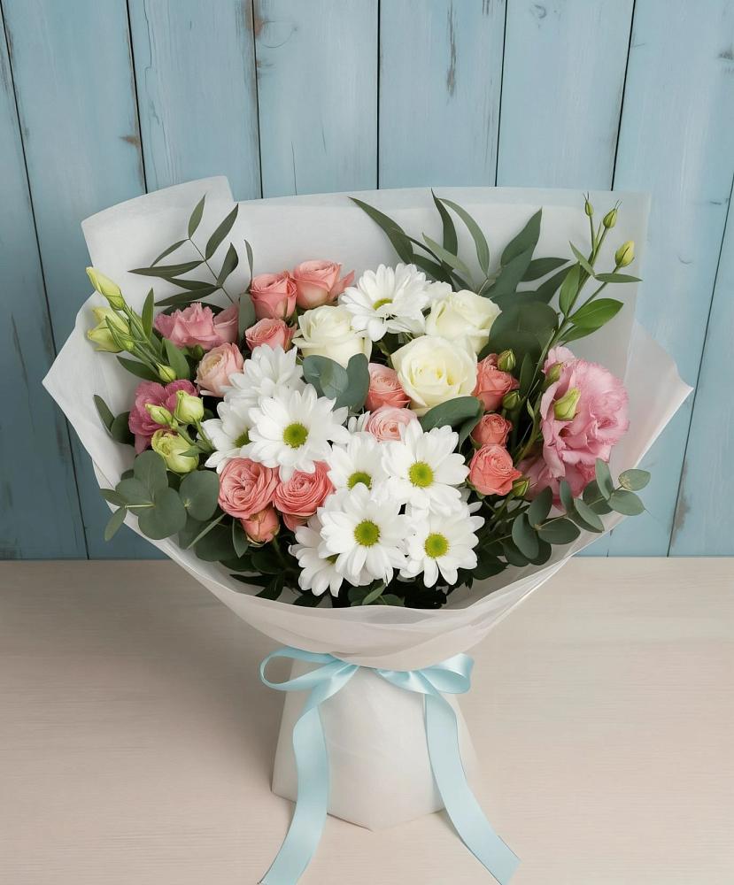 Букет цветов из: Розы, Лизиантусы и Хризантемы в Плавске
