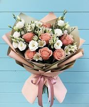 Букет цветов из:  Розы, Альстромерии и Лизиантусы в Плавске