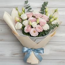 Букет цветов из:  Лизиантусы в Плавске