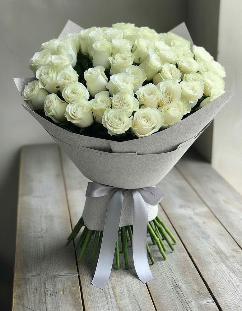 Букет 35 Белых роз в Плавске
