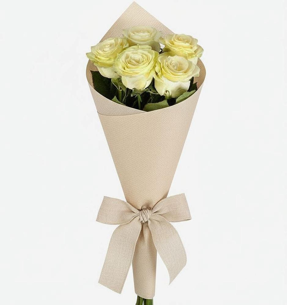 Букет цветов из: Розы в Плавске