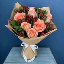 Букет цветов из:  Розы и Альстромерии в Плавске