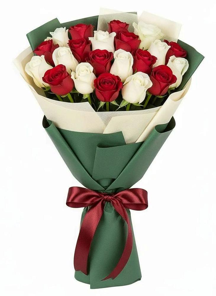 Букет Микс из красных и белых роз в Плавске