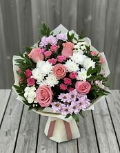 Букет цветов из:  Альстромерии, Гвоздики, Розы и Хризантемы в Плавске