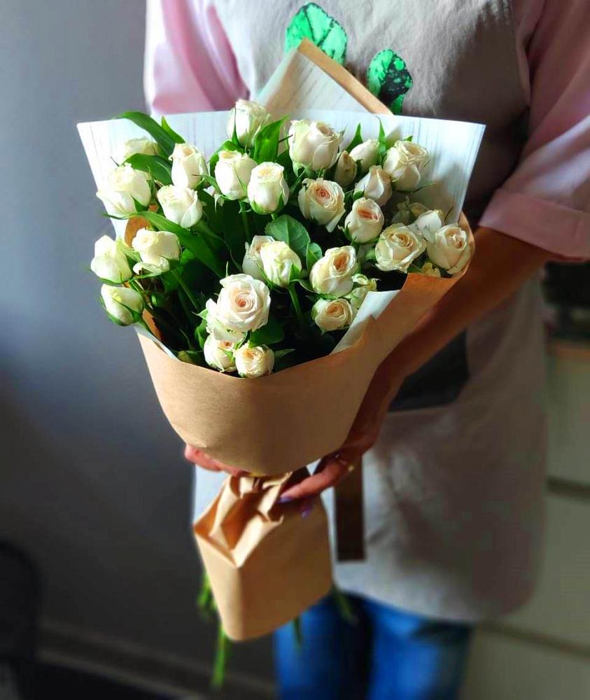 Букет цветов из: Розы в Плавске
