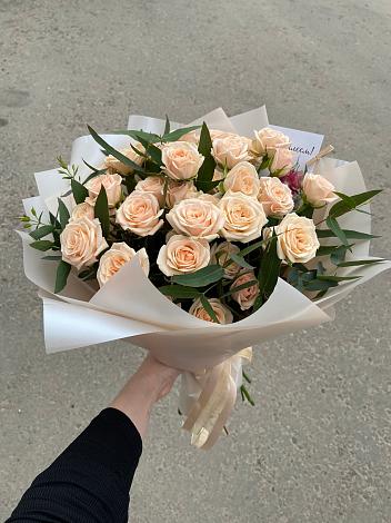 Букет Кремовые розы Латте в Плавске