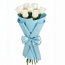 Букет 7 белых роз Проуд в Плавске