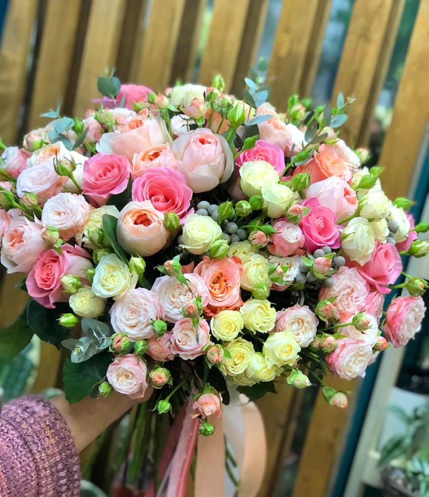 Букет цветов из: Розы в Плавске