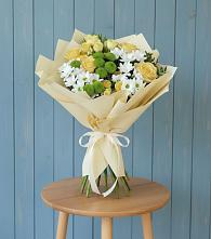 Букет цветов из:  Хризантемы и Розы в Плавске