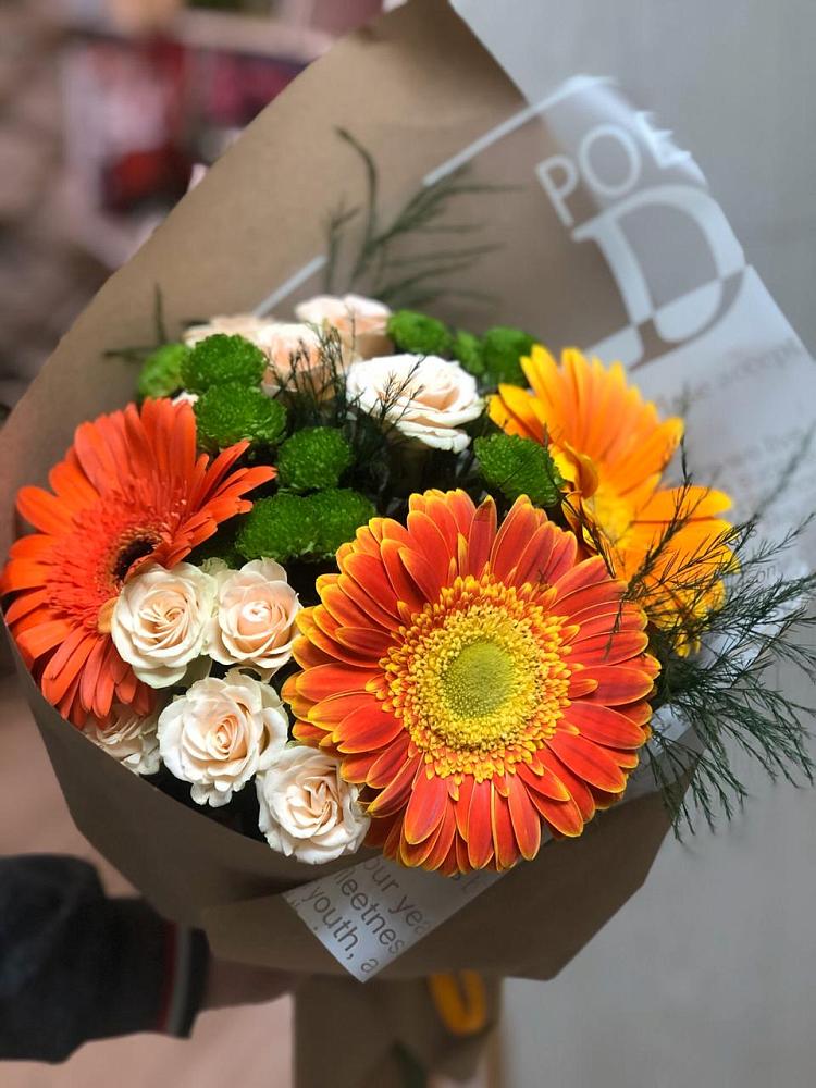 Букет цветов из: Герберы, Хризантемы и Розы в Плавске